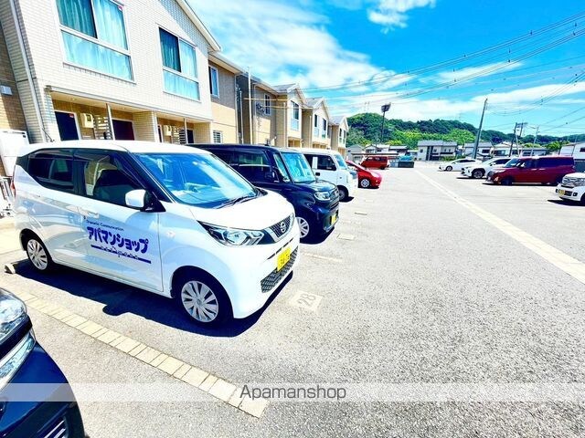 和歌山県和歌山市内原[3LDK/66.67m2]の駐車場1