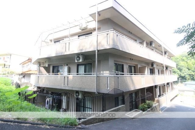 87gコモド中山の外観写真