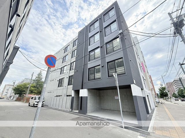 リーサ苗穂駅前の外観写真