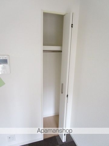 SIDE ONEの内装写真
