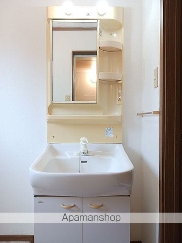 ロイヤルコート春日 A棟の内装写真