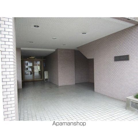 ドミール・アンの玄関写真