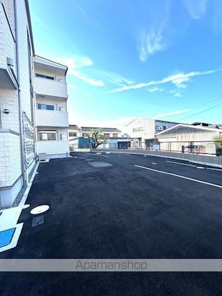 アペルト泉佐野Ⅵ[1LDK/30.43m2]の駐車場