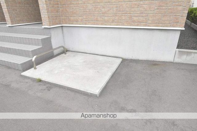 ハウスKMTの玄関写真