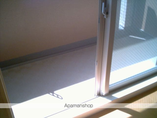 ジュネーゼグラン上本町の内装写真