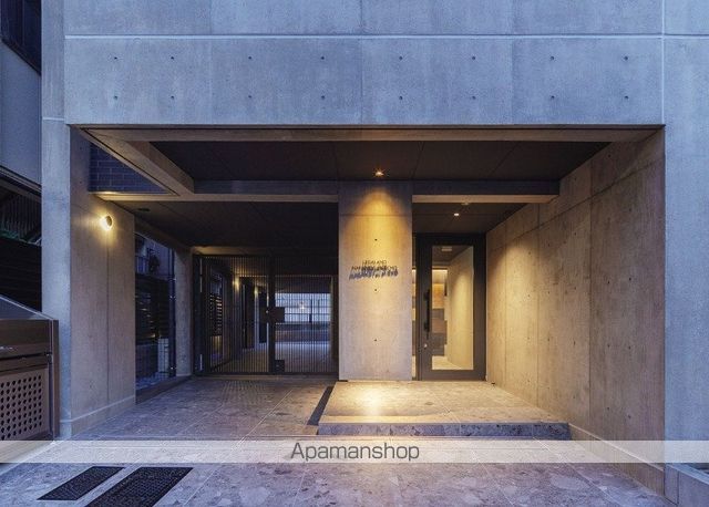 LEGALAND中野富士見町の玄関写真