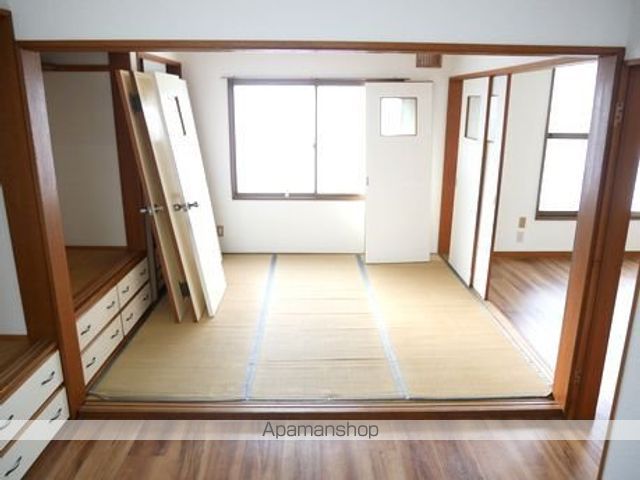 WHITE HOUSEの内装写真