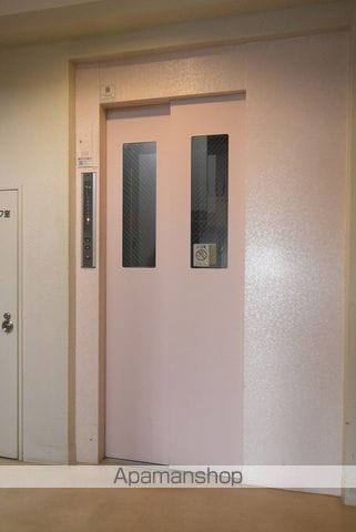 クレア西岡のその他写真