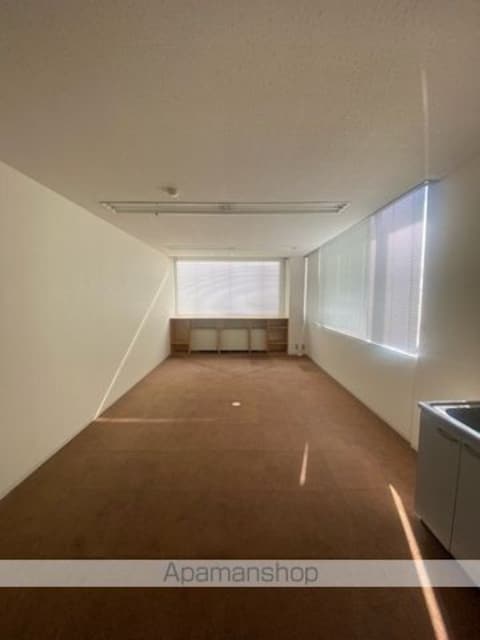 和歌山県和歌山市山吹丁[事務所/26.24m2]の共用部1