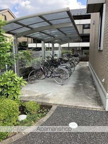 オリーブの外観写真