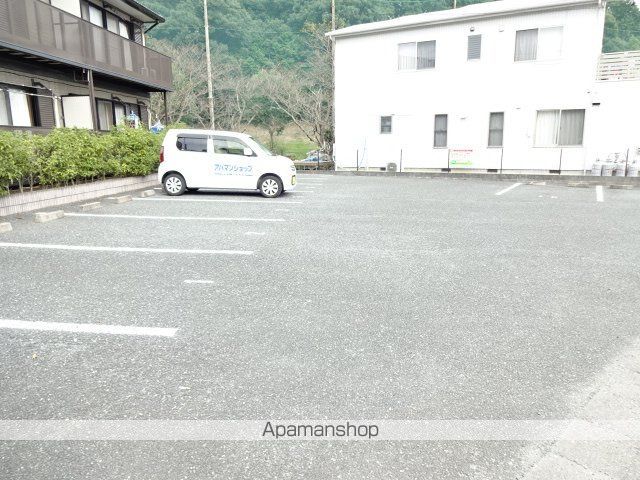 フロンティアIのその他写真