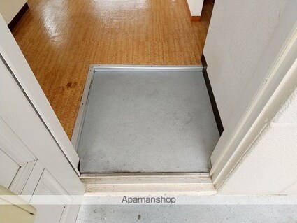 ヴィラ横田[1LDK/37.12m2]の玄関