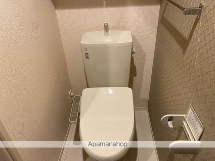 ヴィラアヴェニューセレーネ　Ａ棟[1LDK/47.95m2]のトイレ