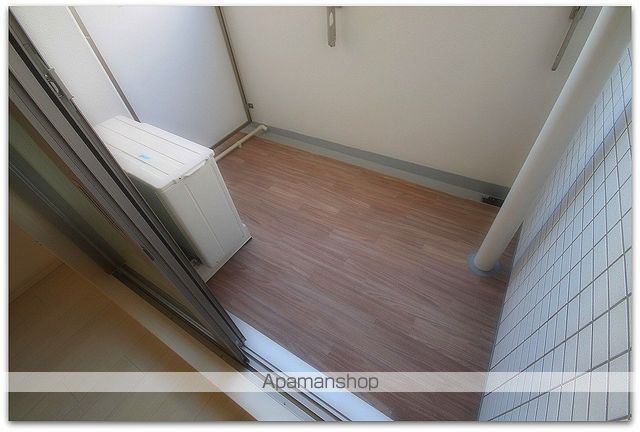 ADVANCEOSAKADOME前AVENIRの内装写真