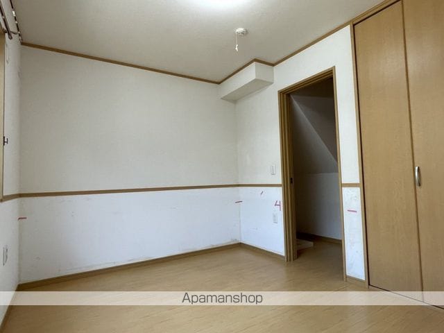 メゾネットYSIAの内装写真