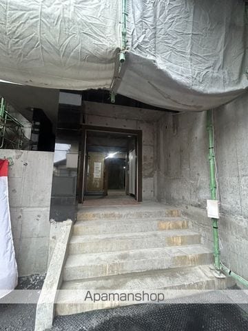 クロスワイズ中西町の玄関写真