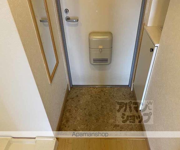 フラッティ壬生坊城の内装写真