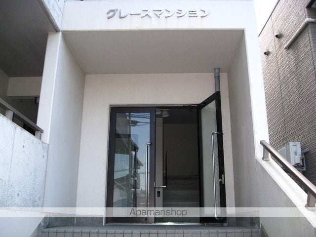 グレースマンション湖山IIの玄関写真
