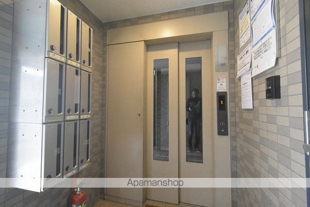 藤屋ビル IIの玄関写真