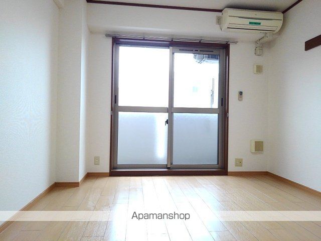 プラシードカーサの内装写真