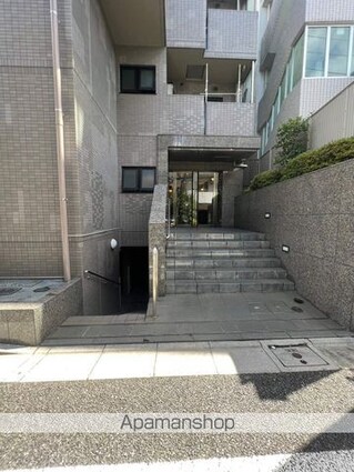 ルーブル中野新橋参番館[2K/40.5m2]のエントランス