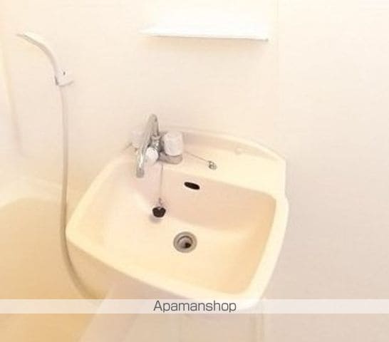 アヴィニールAの内装写真