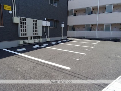 スペチアーレ[1K/24.22m2]の駐車場