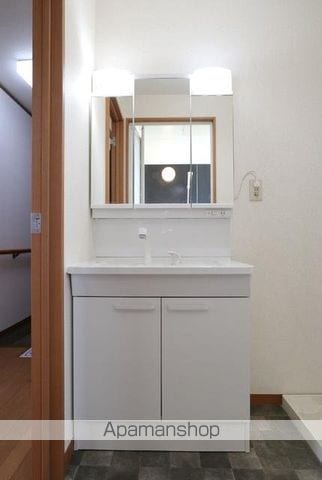 八王子上野町マンションの内装写真