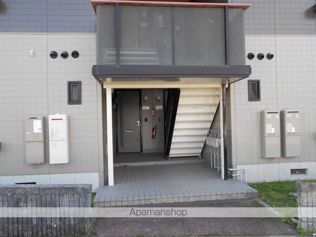 ディアスとなみIIBの玄関写真