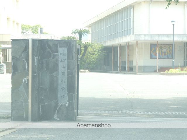 ネオラ レイ マテリアBの周辺写真