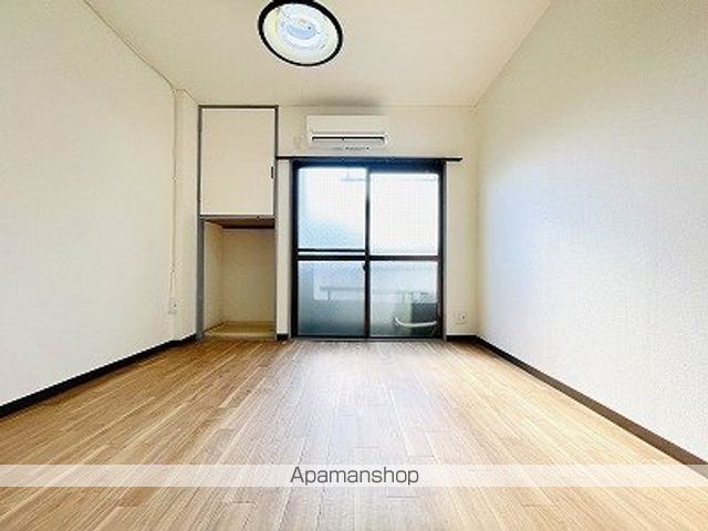 ビッグバーンズマンション高殿の内装写真