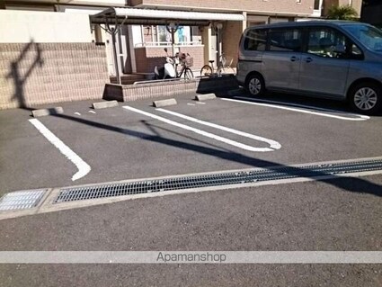和歌山県和歌山市北島[1LDK/37.13m2]の駐車場5