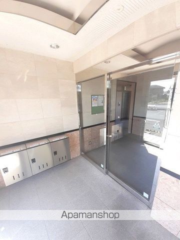 流川グランフォートの玄関写真