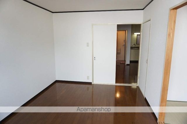 ラフォール寝屋川Bの内装写真