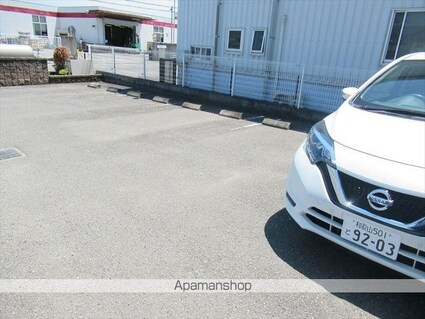和歌山県和歌山市島[1LDK/46.49m2]の駐車場2