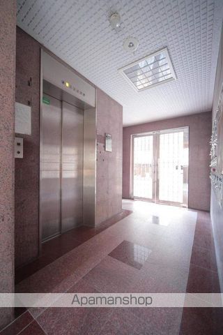 ロイヤルガーデンの内装写真