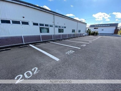 ロイヤル泉[2LDK/55.39m2]の共用部3