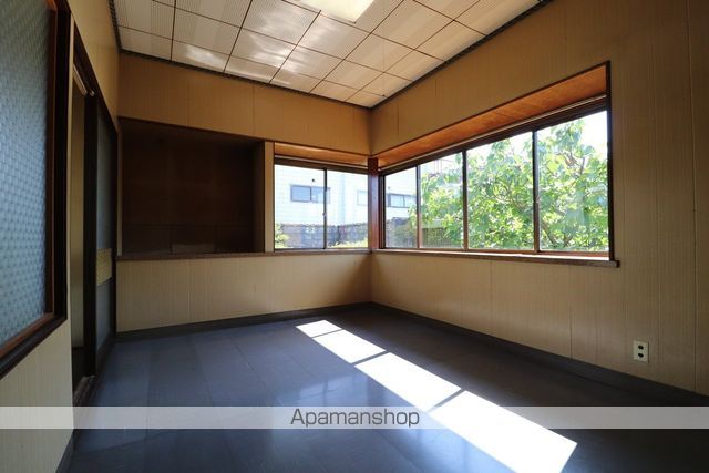 富山市上大久保172-1戸建の内装写真