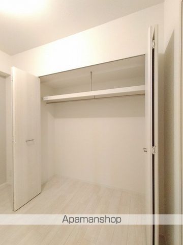 スプランディッド新大阪VIIIの内装写真