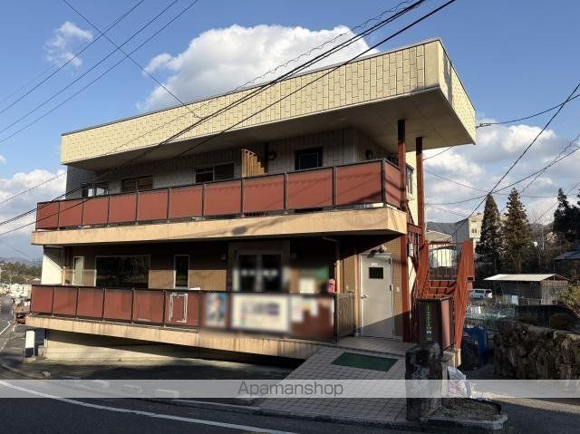 西本アパートの外観写真