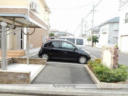 アビタシオン柳戸[1LDK/37.13m2]の駐車場