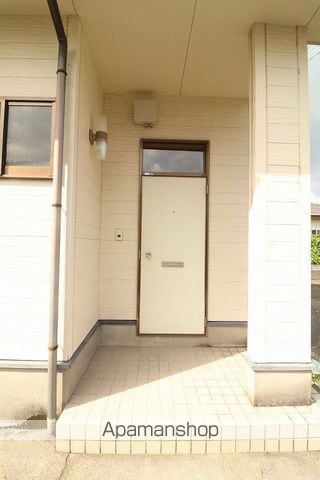 樋脇貸家4の玄関写真