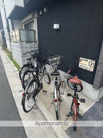 エヌエムスワサントドゥウエストの外観写真