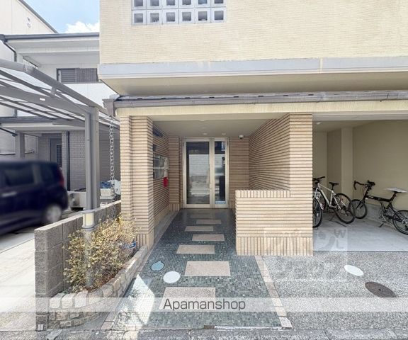 MESA VERDE 五辻の玄関写真