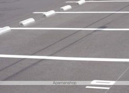 セントポーリア助任[1LDK/37.09m2]の駐車場1