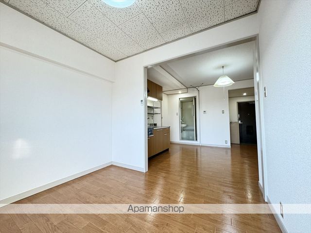 共生マンションの内装写真