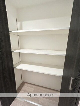 ラルウェンディ縮景園前イースト[1K/34.94m2]の収納2