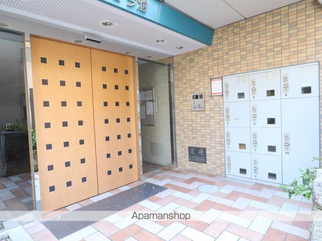 ブルームライフ今池の玄関写真
