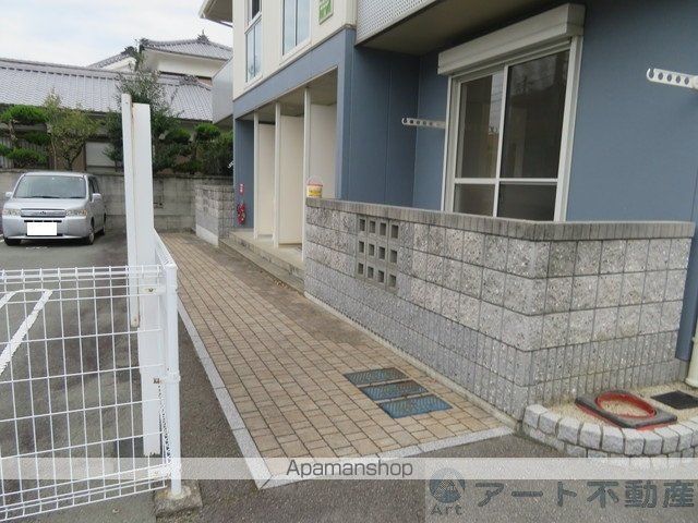 フォルテコート久万ノ台 A棟の玄関写真