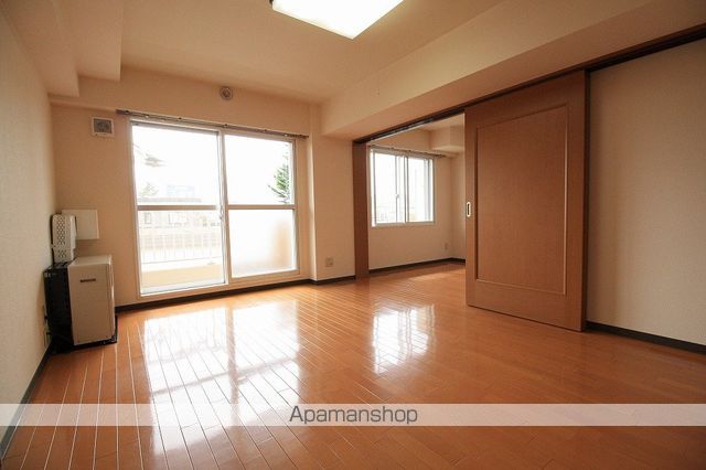 ノースパレス福住弐番館の内装写真
